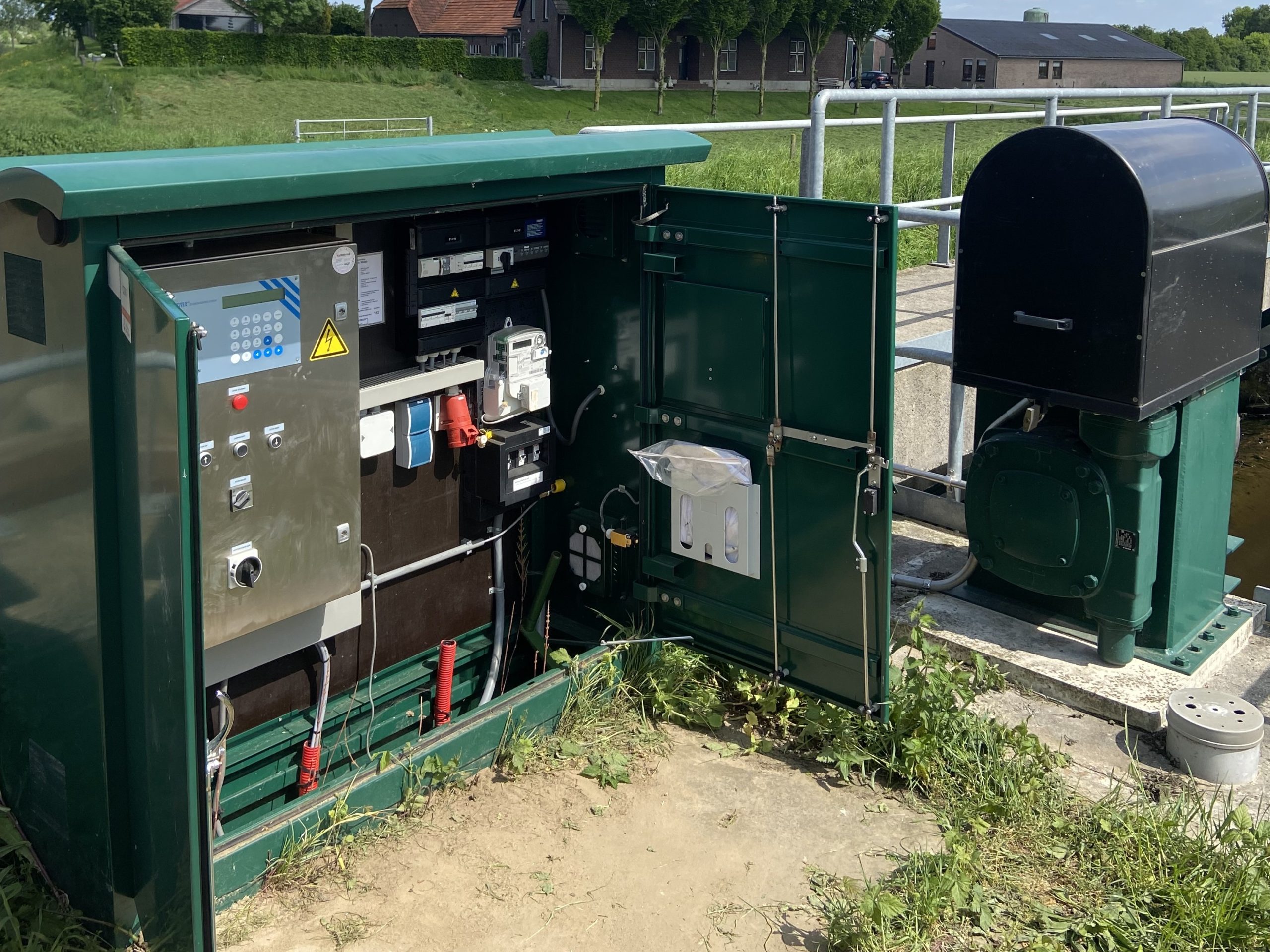 Modderkolk - telemetrie-besturingskast-waterbeheer-scaled